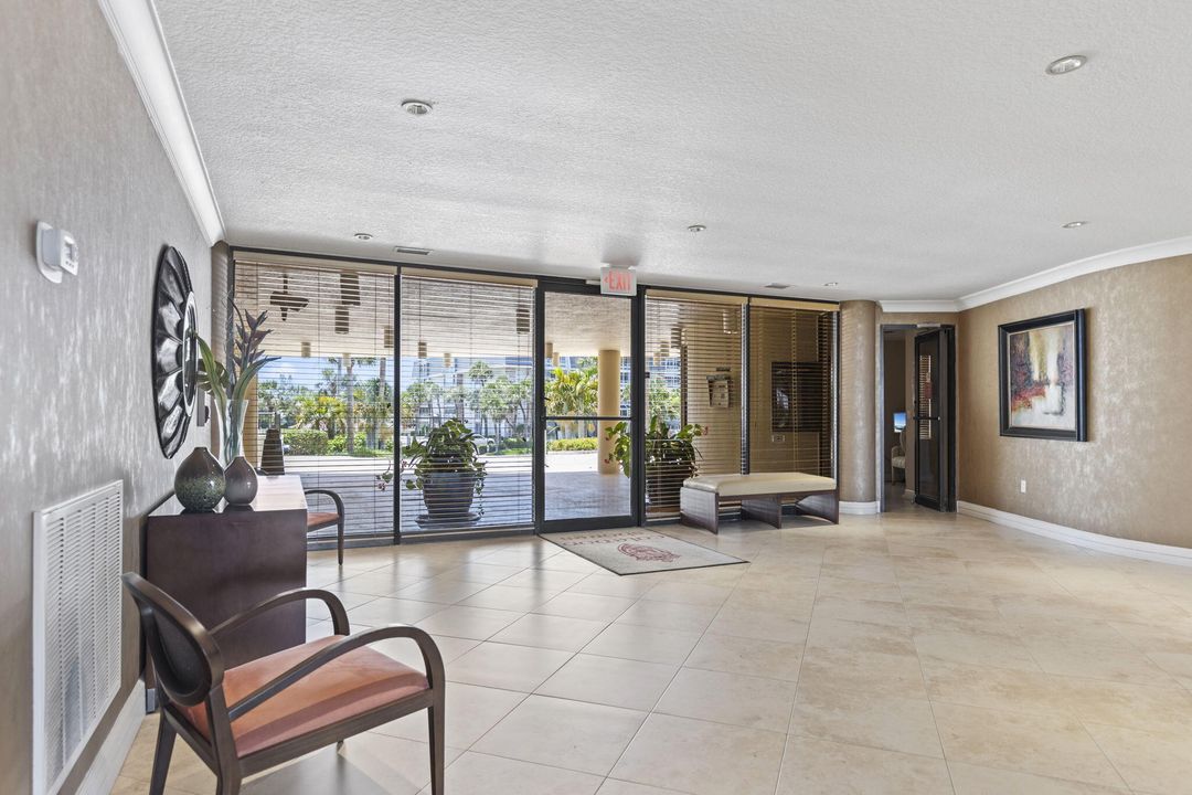 待售: $995,000 (2 贝兹, 2 浴室, 1400 平方英尺)