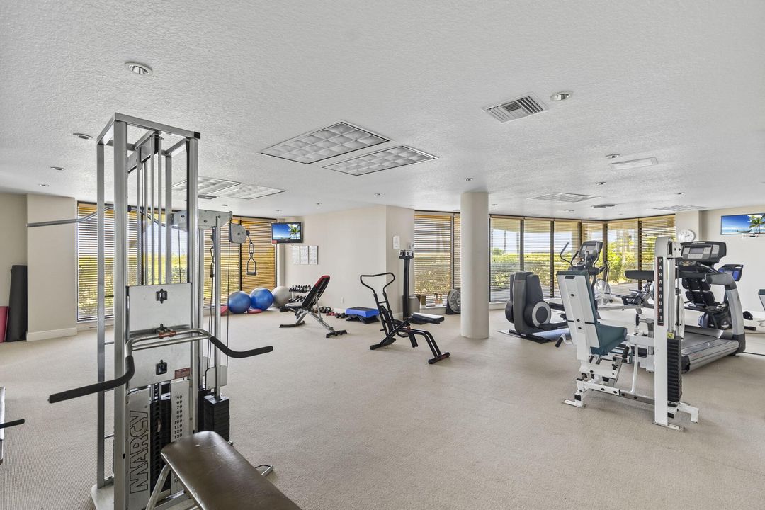 待售: $995,000 (2 贝兹, 2 浴室, 1400 平方英尺)