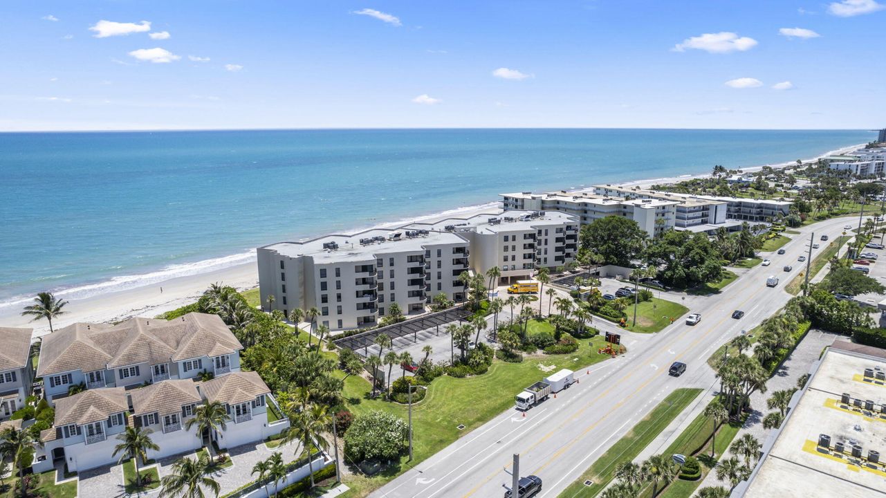 待售: $995,000 (2 贝兹, 2 浴室, 1400 平方英尺)