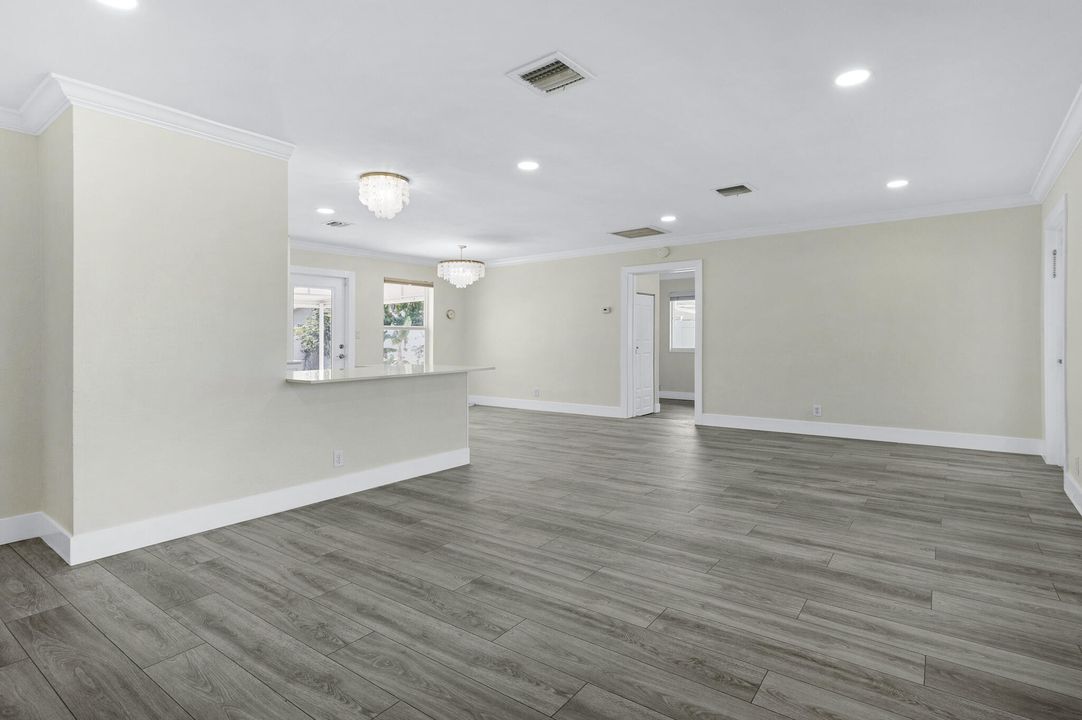 For Sale: $800,000 (3 beds, 2 baths, 1603 Square Feet)