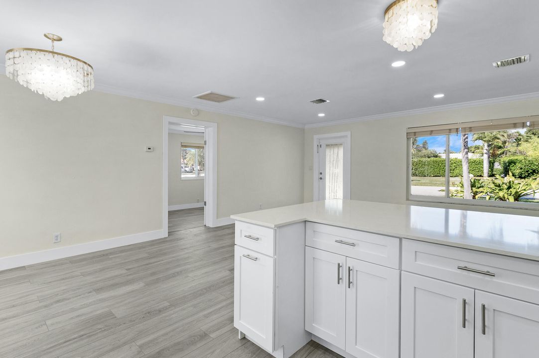 For Sale: $800,000 (3 beds, 2 baths, 1603 Square Feet)