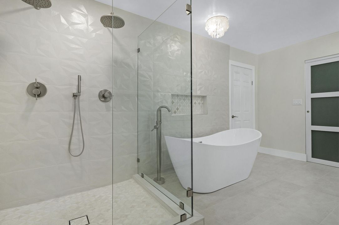 For Sale: $800,000 (3 beds, 2 baths, 1603 Square Feet)