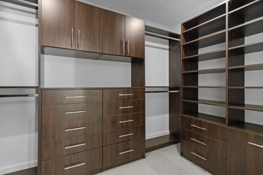 For Sale: $800,000 (3 beds, 2 baths, 1603 Square Feet)