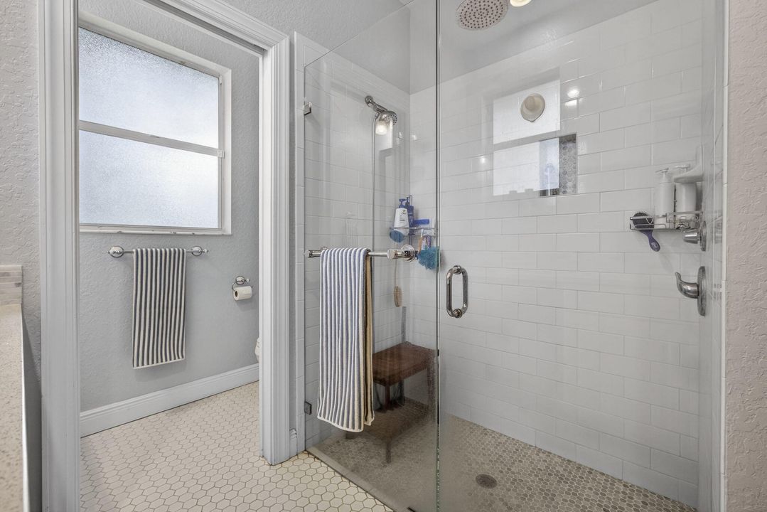 На продажу: $700,000 (3 спален, 2 ванн, 1726 Квадратных фут)