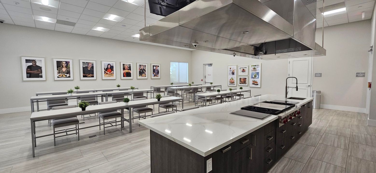 На продажу: $799,900 (3 спален, 2 ванн, 2254 Квадратных фут)