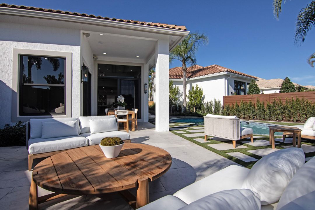 En Venta: $2,850,000 (3 camas, 3 baños, 2411 Pies cuadrados)