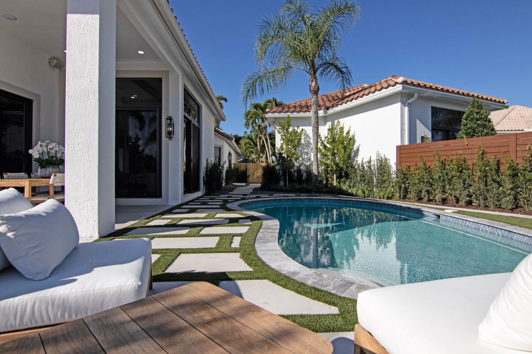 En Venta: $2,850,000 (3 camas, 3 baños, 2411 Pies cuadrados)