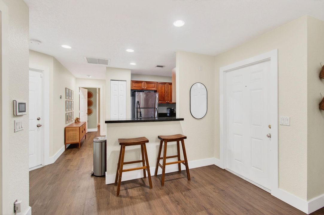 待售: $389,900 (3 贝兹, 2 浴室, 1095 平方英尺)