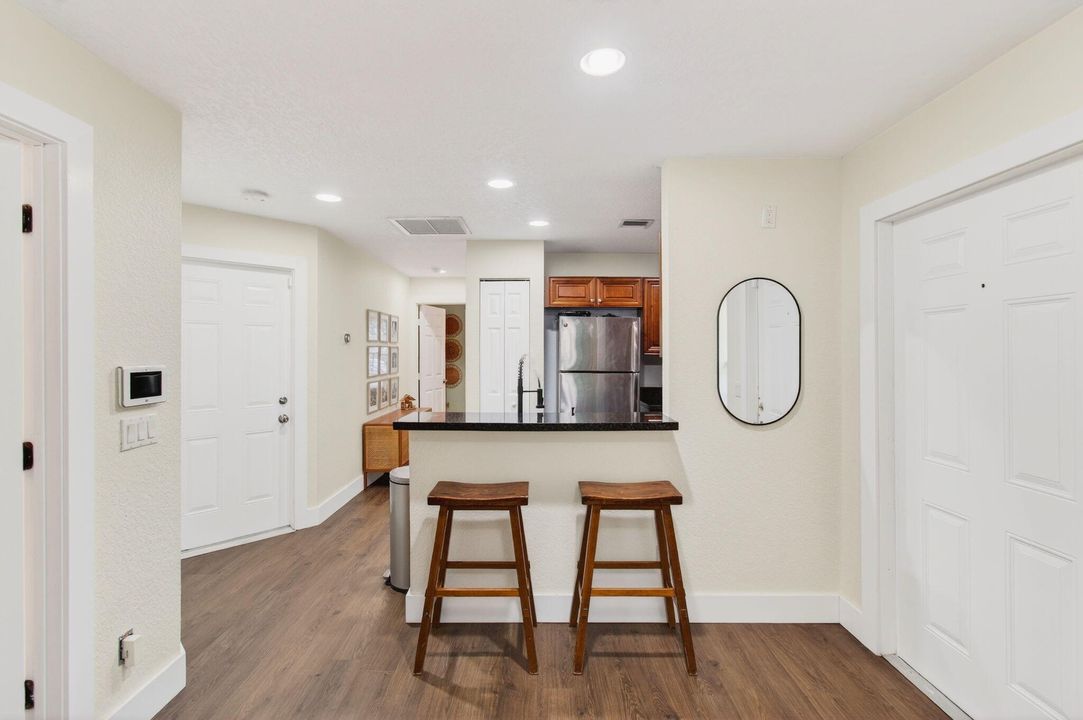 待售: $389,900 (3 贝兹, 2 浴室, 1095 平方英尺)