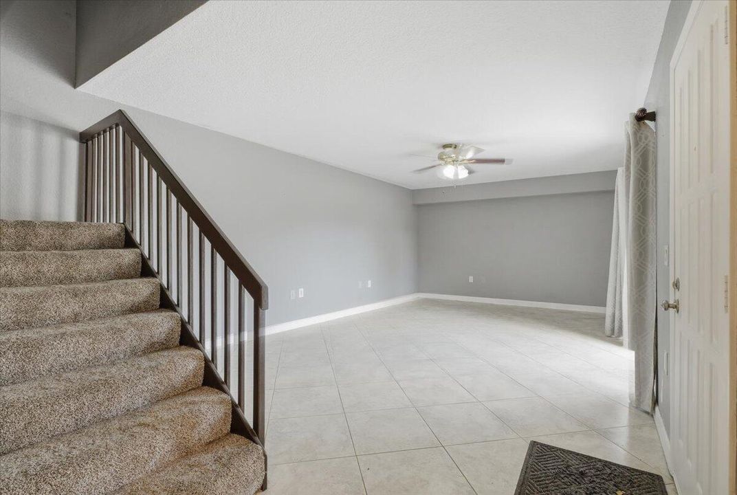 For Sale: $279,900 (2 beds, 2 baths, 1236 Square Feet)