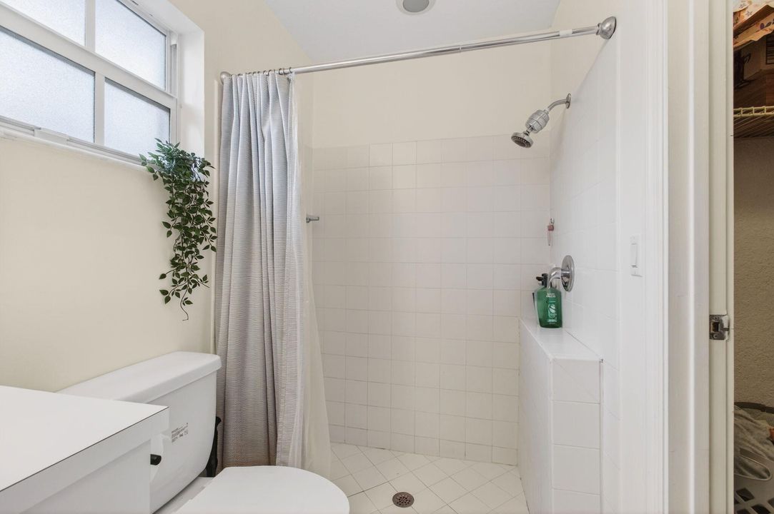 待售: $389,900 (3 贝兹, 2 浴室, 1095 平方英尺)