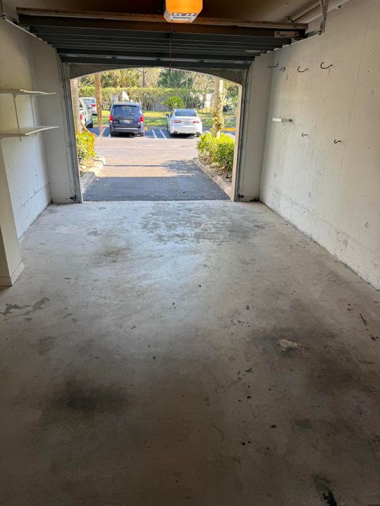 For Rent: $2,300 (2 beds, 2 baths, 1163 Square Feet)