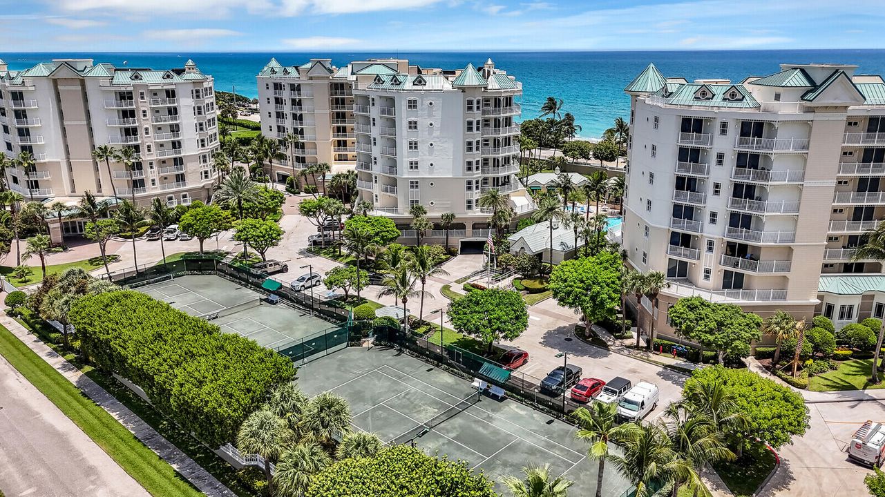 En Venta: $1,500,000 (2 camas, 2 baños, 2410 Pies cuadrados)