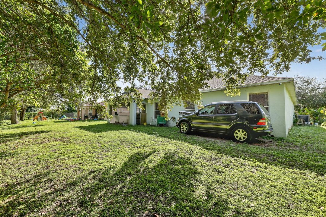 На продажу: $405,000 (4 спален, 2 ванн, 2223 Квадратных фут)