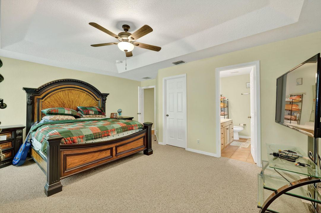 На продажу: $405,000 (4 спален, 2 ванн, 2223 Квадратных фут)