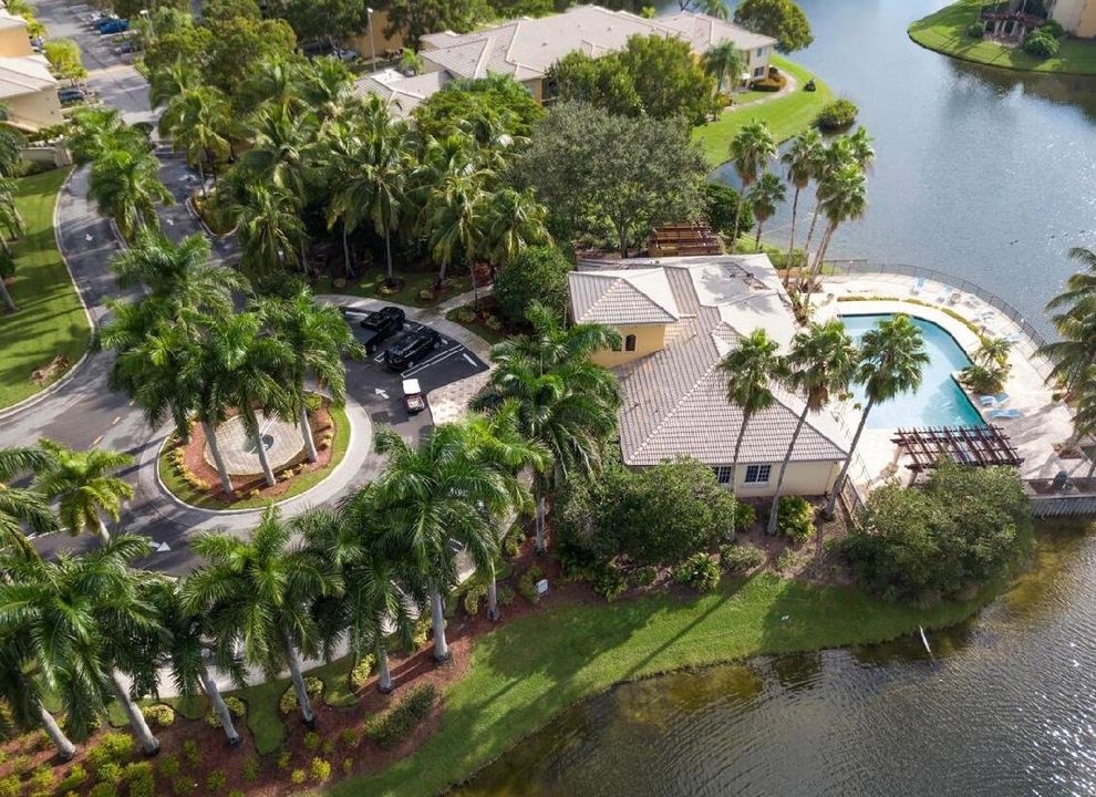 For Rent: $2,300 (2 beds, 2 baths, 1163 Square Feet)