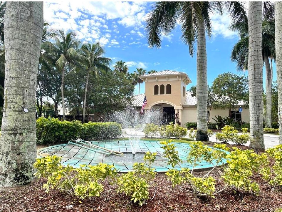 For Rent: $2,300 (2 beds, 2 baths, 1163 Square Feet)