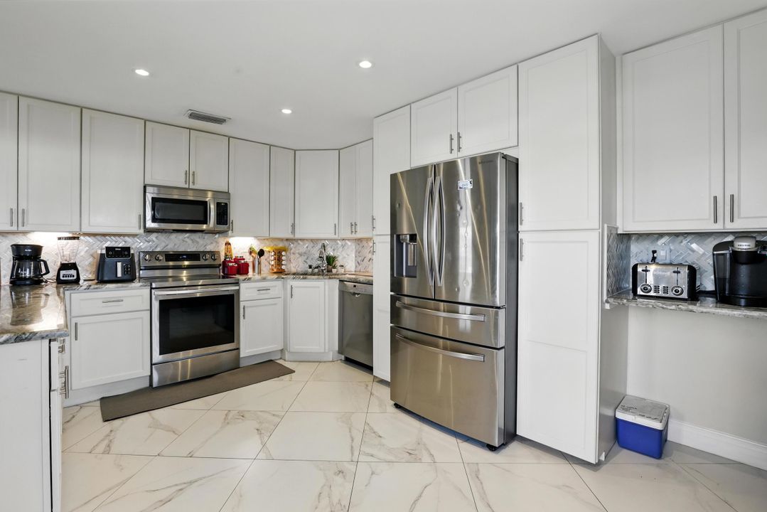 En Venta: $360,000 (3 camas, 2 baños, 1683 Pies cuadrados)