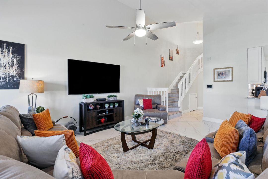 En Venta: $360,000 (3 camas, 2 baños, 1683 Pies cuadrados)