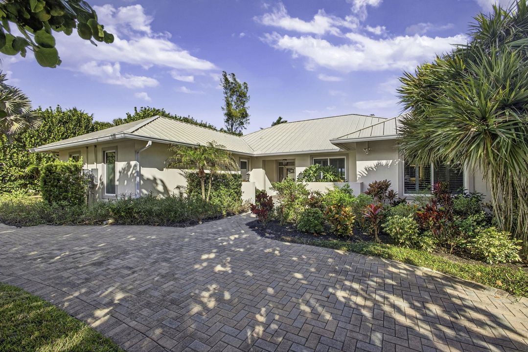 For Sale: $8,300,000 (4 beds, 5 baths, 3434 Square Feet)