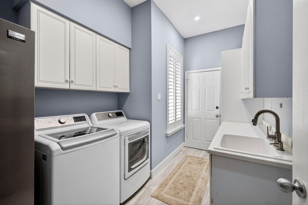 For Sale: $8,300,000 (4 beds, 5 baths, 3434 Square Feet)