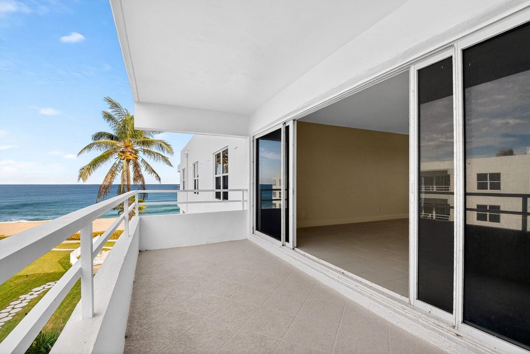 For Sale: $500,000 (1 beds, 1 baths, 1013 Square Feet)