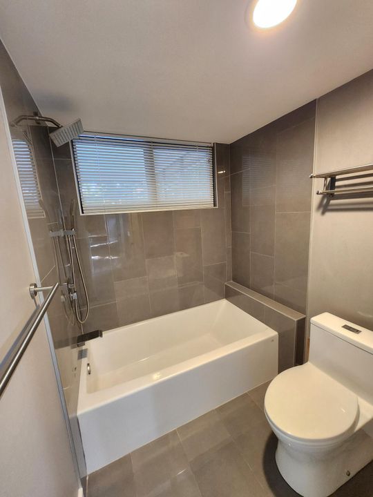 На продажу: $749,900 (3 спален, 2 ванн, 2003 Квадратных фут)