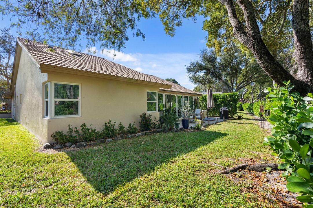 En Venta: $479,000 (3 camas, 2 baños, 2104 Pies cuadrados)