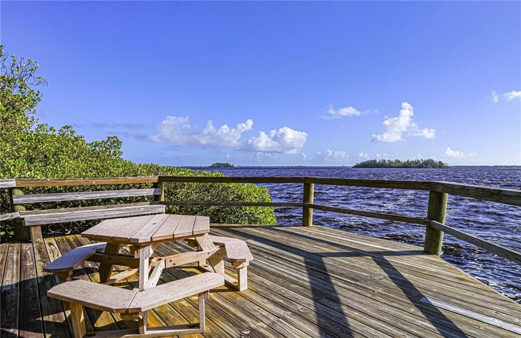 待售: $205,000 (2 贝兹, 2 浴室, 913 平方英尺)