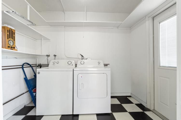 出租: $4,624 (3 贝兹, 2 浴室, 1492 平方英尺)