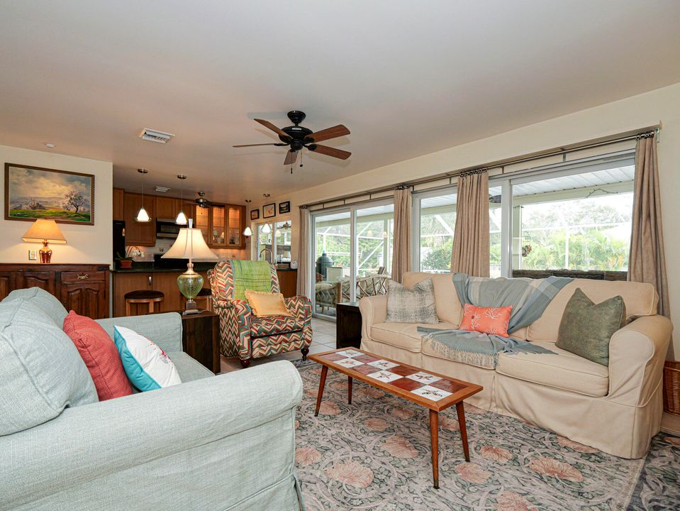 На продажу: $1,095,000 (3 спален, 2 ванн, 1529 Квадратных фут)