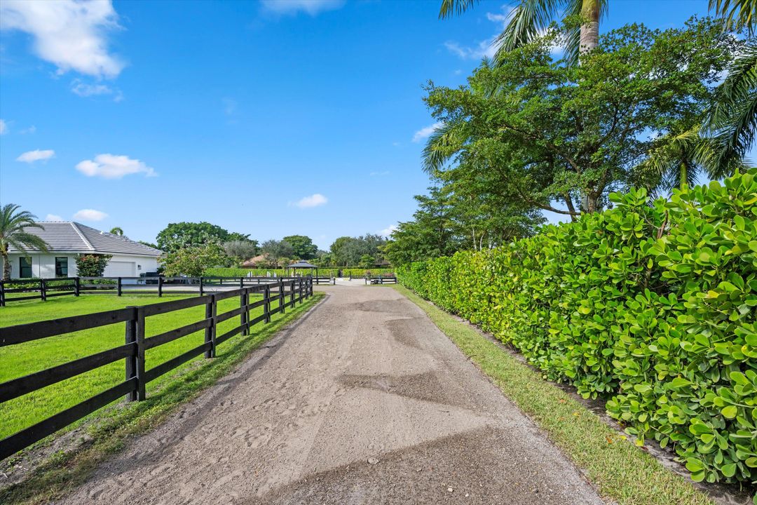 For Sale: $4,000,000 (4 beds, 3 baths, 3114 Square Feet)