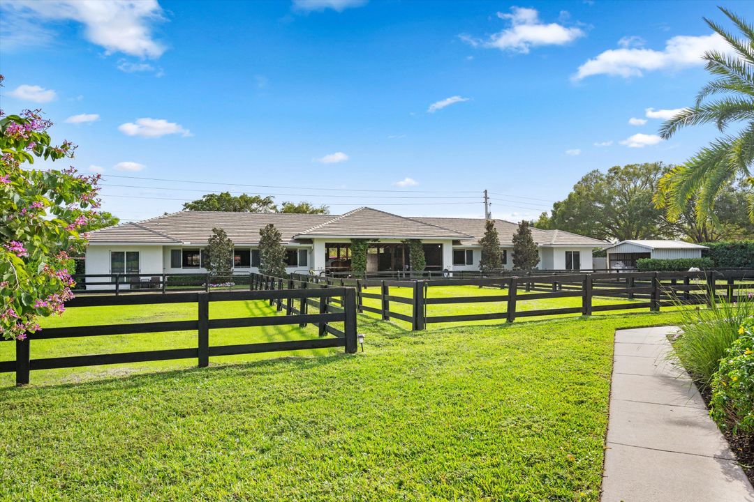 For Sale: $4,000,000 (4 beds, 3 baths, 3114 Square Feet)