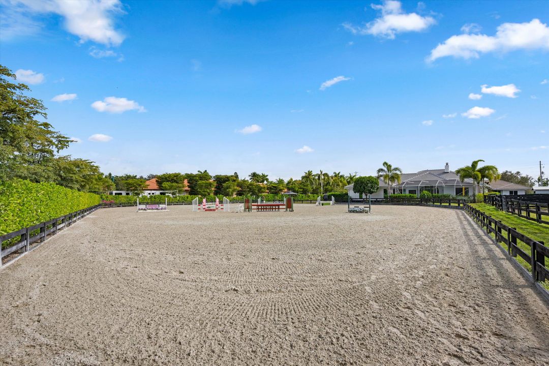 For Sale: $4,000,000 (4 beds, 3 baths, 3114 Square Feet)