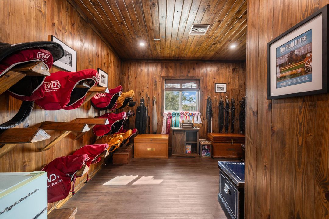 For Sale: $4,000,000 (4 beds, 3 baths, 3114 Square Feet)