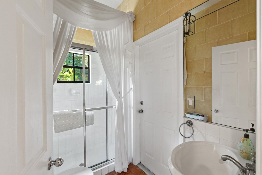 For Sale: $6,900,000 (4 beds, 3 baths, 2782 Square Feet)