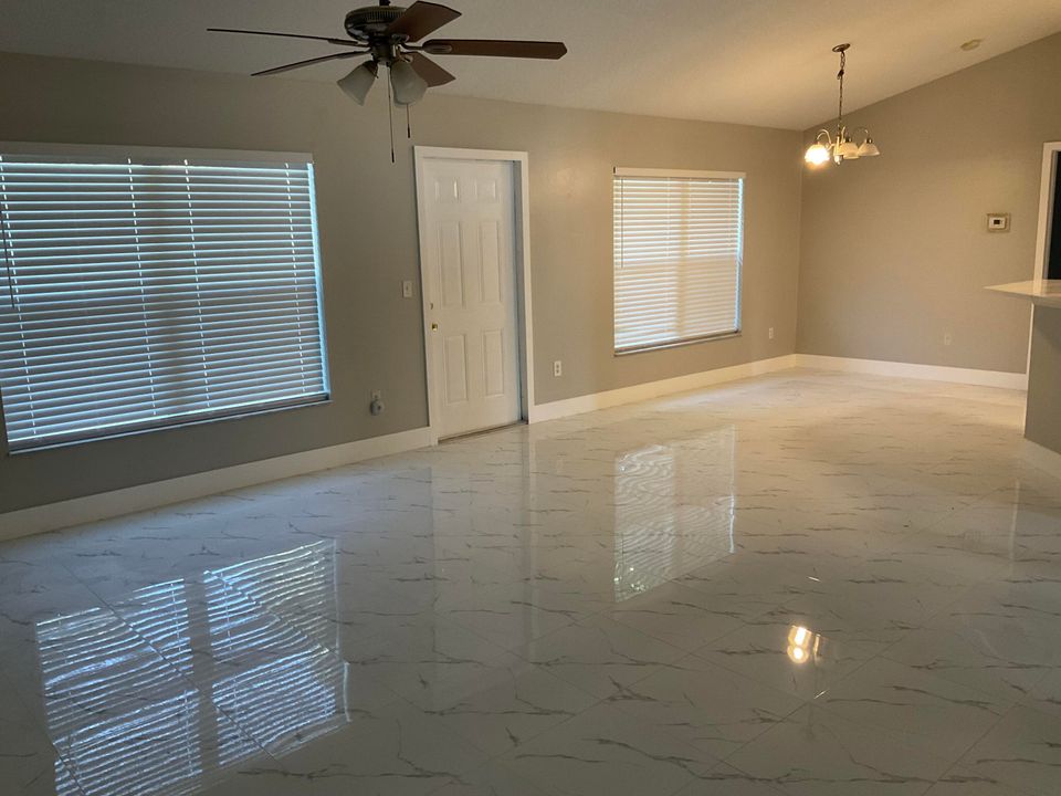 На продажу: $420,000 (4 спален, 2 ванн, 1754 Квадратных фут)