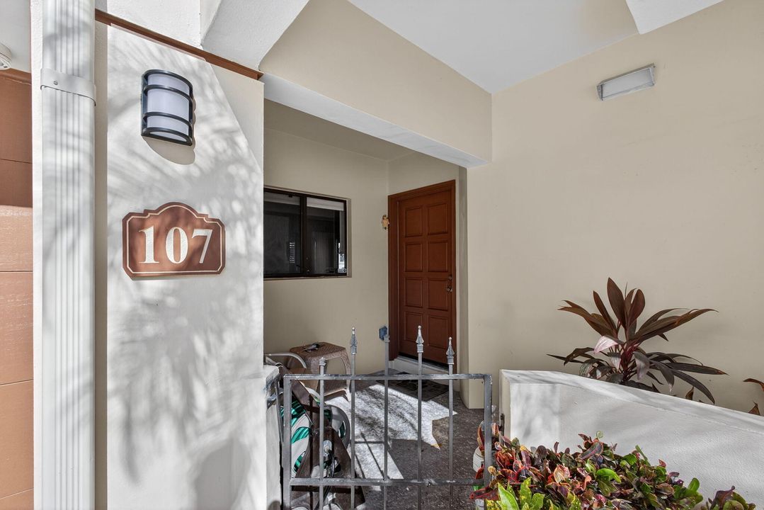 На продажу: $479,900 (2 спален, 2 ванн, 1422 Квадратных фут)