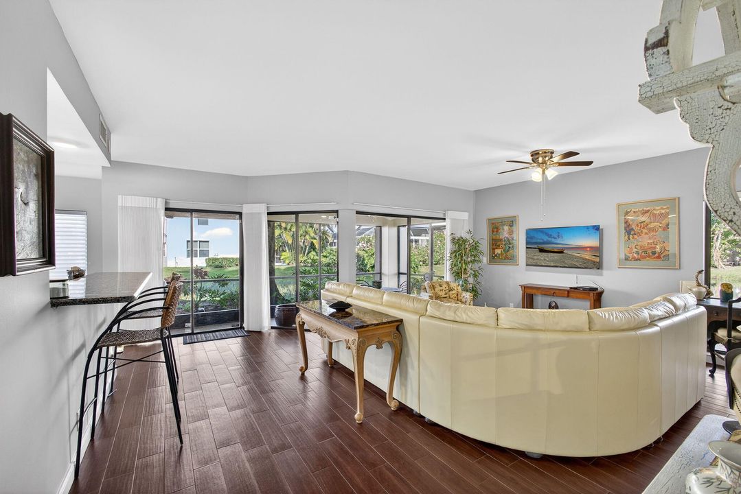 На продажу: $479,900 (2 спален, 2 ванн, 1422 Квадратных фут)