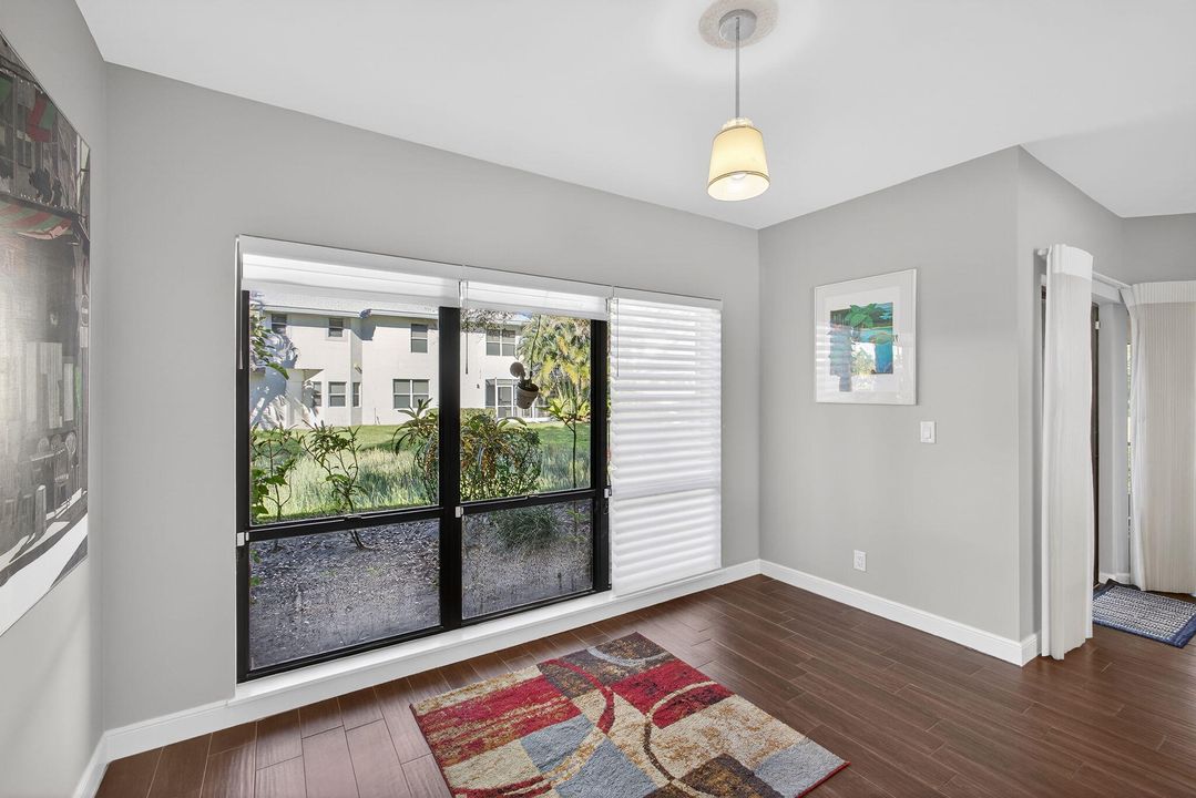 На продажу: $479,900 (2 спален, 2 ванн, 1422 Квадратных фут)