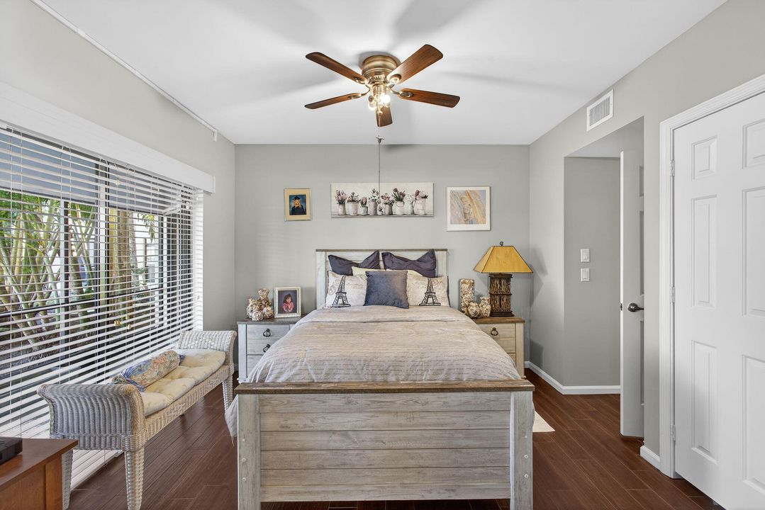 На продажу: $479,900 (2 спален, 2 ванн, 1422 Квадратных фут)