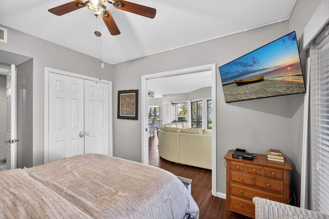 На продажу: $479,900 (2 спален, 2 ванн, 1422 Квадратных фут)