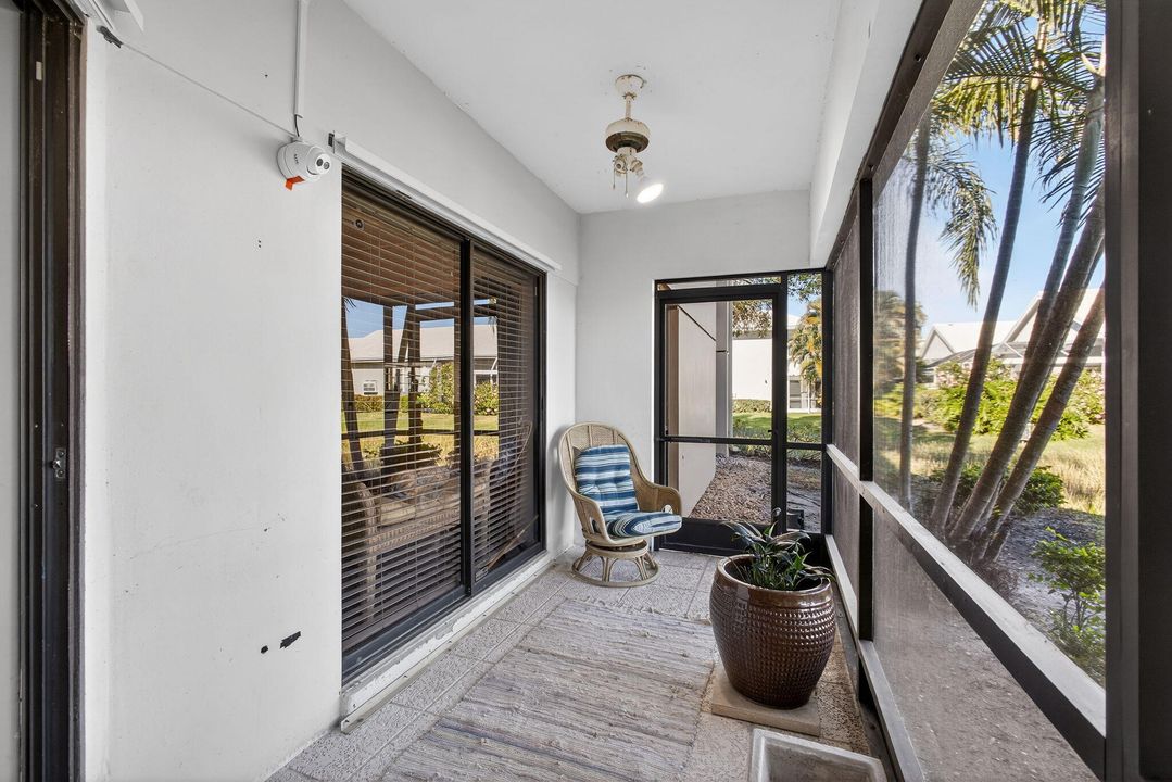 На продажу: $479,900 (2 спален, 2 ванн, 1422 Квадратных фут)