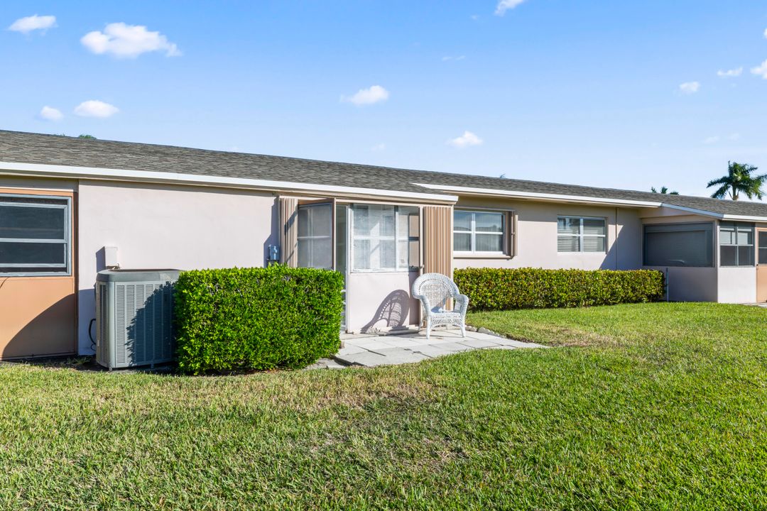 待售: $97,000 (1 贝兹, 1 浴室, 611 平方英尺)