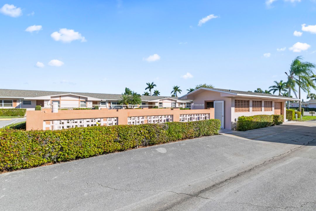 待售: $97,000 (1 贝兹, 1 浴室, 611 平方英尺)