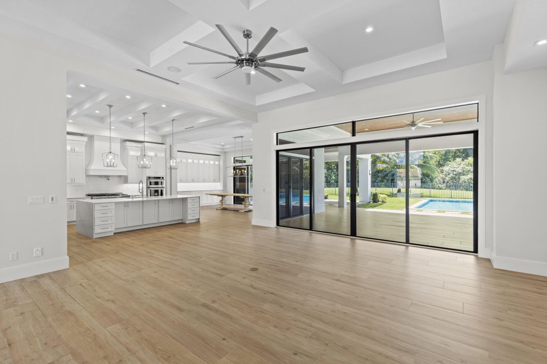 На продажу: $3,995,000 (4 спален, 4 ванн, 5793 Квадратных фут)