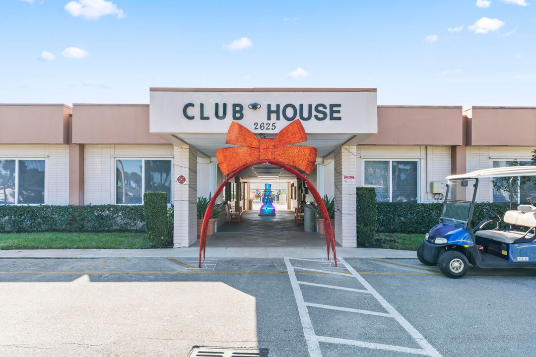 待售: $97,000 (1 贝兹, 1 浴室, 611 平方英尺)