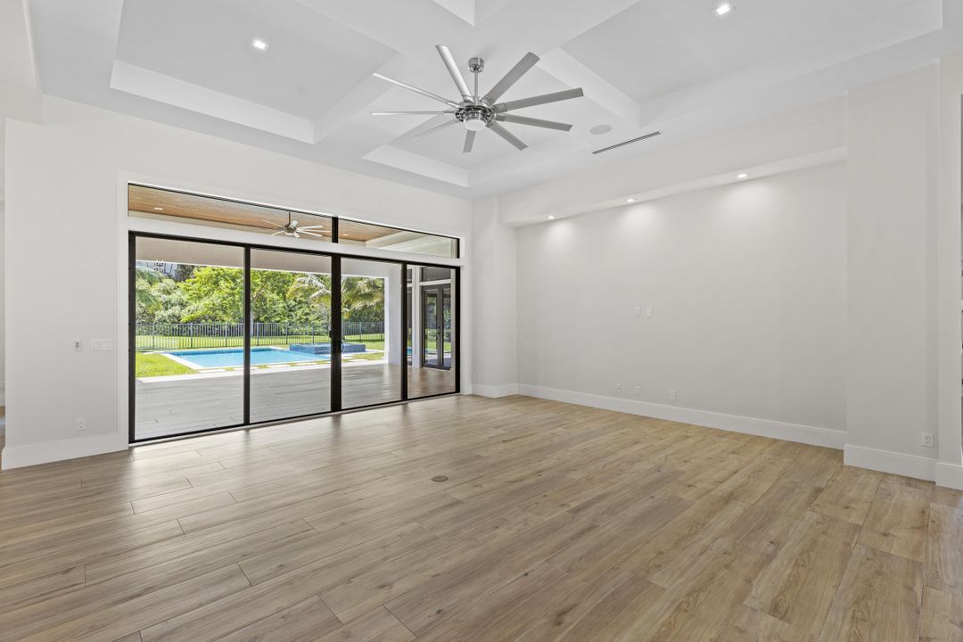 На продажу: $3,995,000 (4 спален, 4 ванн, 5793 Квадратных фут)