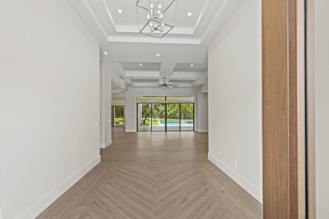 На продажу: $3,995,000 (4 спален, 4 ванн, 5793 Квадратных фут)