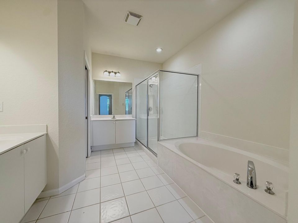 For Rent: $2,450 (2 beds, 2 baths, 1862 Square Feet)